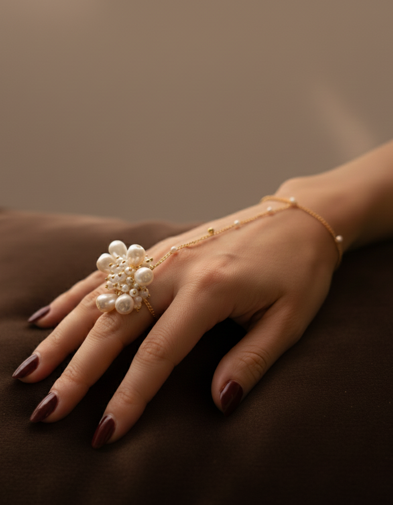 Ocean Kiss Hand Chain