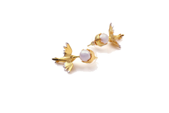 Pearl Feral Ear Studs