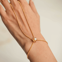 Pearlisse Handchain