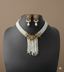 Pearly Grandeur Choker